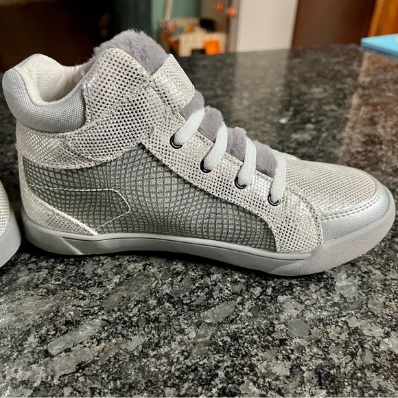 Pediped Logan Flex Silver Hi Tops Big Girl Sz 3.5 NIB - Picture 6 of 14